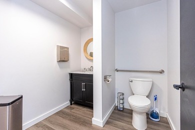Calling all investors. This is a one in a lifetime opportunity - photo 13
