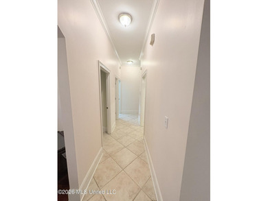 This pretty one-story home has an excellent floorplan and superb - photo 20