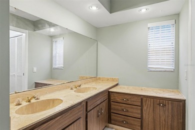 Located in one of Sarasota's best-kept secrets, Cathedral Oak - photo 22
