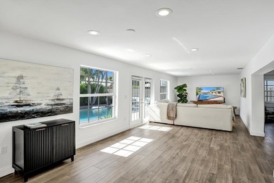 True 4 bedroom, 3 bath pool home in Coral Ridge Country Club - photo 22
