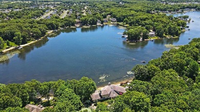 Step into unparalleled luxury with this exclusive estate, on a 3 - photo 4