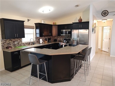 Location! Location! Location! Don't miss this great 3 Bedroom / - photo 5