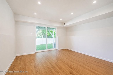 Welcome to Willowbrook! Nestled on a private cul-de-sac just off - photo 25