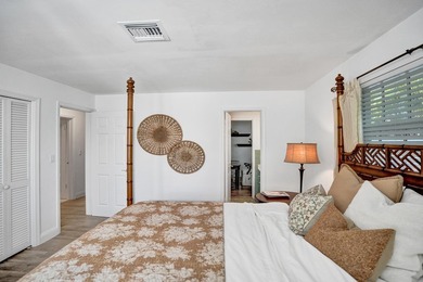 True 4 bedroom, 3 bath pool home in Coral Ridge Country Club - photo 39