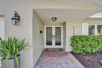 True 4 bedroom, 3 bath pool home in Coral Ridge Country Club - photo 40