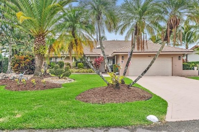 Pristine home with spectacular panoramic long lake views in - photo 2