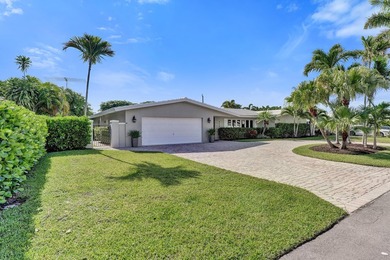 True 4 bedroom, 3 bath pool home in Coral Ridge Country Club - photo 46