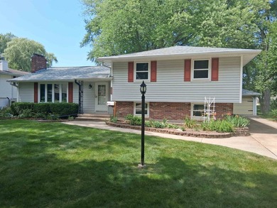 Welcome to 1232 Driftwood Drive-a cherished, one-owner custom - photo 1