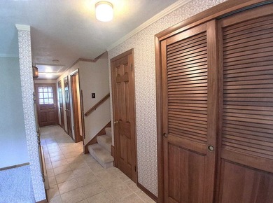 Welcome to 1232 Driftwood Drive-a cherished, one-owner custom - photo 5