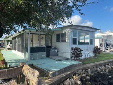 Want to live RIGHT on the water? Look no further. This community - photo 1