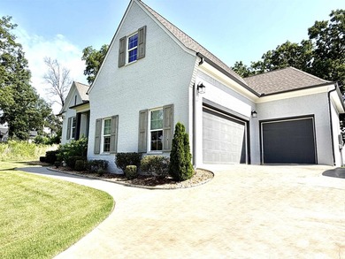 Welcome home to your beautiful custom built home with 92' of - photo 2