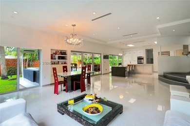 Located in Bay Heights, this 4-bedroom, 4.5-bath residence - photo 11
