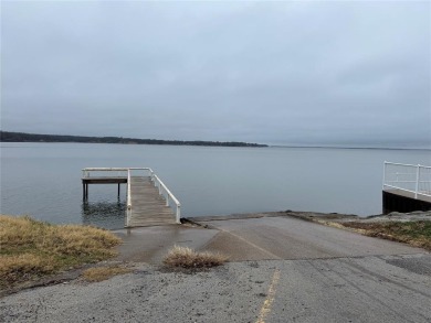 Lake Lot For Sale in Streetman, Texas