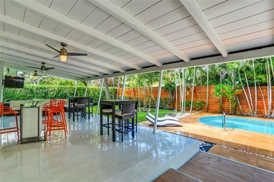Located in Bay Heights, this 4-bedroom, 4.5-bath residence - photo 33