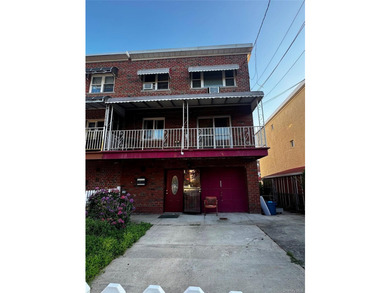Investor's dream! Wakefield, The Bronx; delivers this amaizing 6 - photo 1