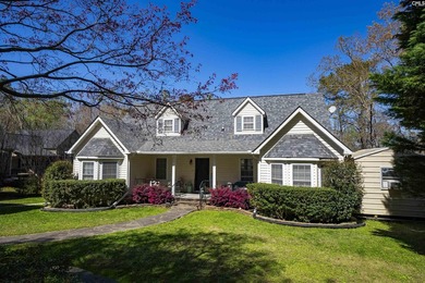 Welcome to your dream waterfront retreat on Lake Murray! Located - photo 2