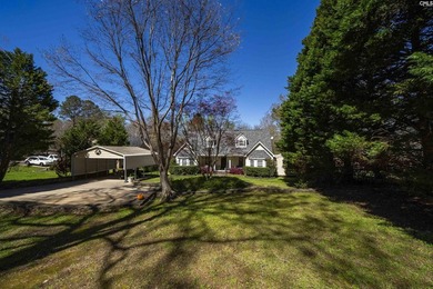 Welcome to your dream waterfront retreat on Lake Murray! Located - photo 4