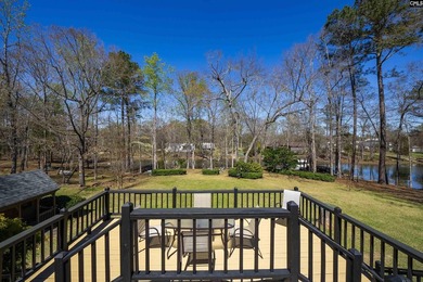 Welcome to your dream waterfront retreat on Lake Murray! Located - photo 5