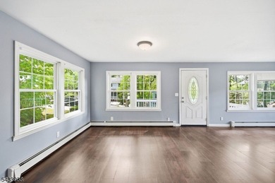Charming House in Desirable Upper Greenwood Lake Community - photo 9