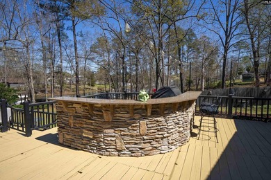 Welcome to your dream waterfront retreat on Lake Murray! Located - photo 10