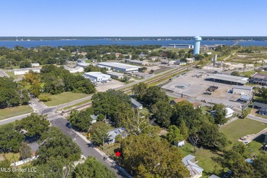 Fantastic opportunity to own a beautifully located 0.24-acre lot - photo 10
