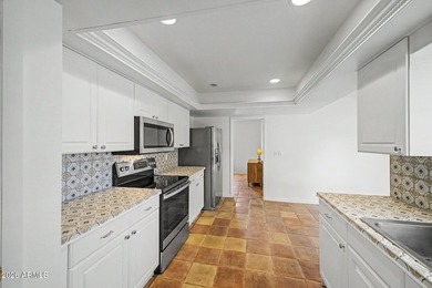 Embrace the Sun City lifestyle in this charming 2BR/2BA home! - photo 25