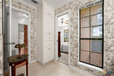 7 Acres. 100-Year Barn. Live Oaks. Legacy Property, Priced to - photo 25