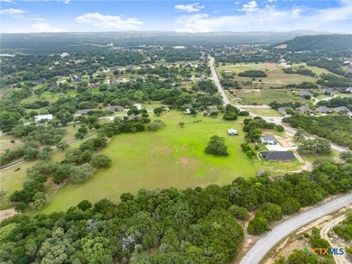 7 Acres. 100-Year Barn. Live Oaks. Legacy Property, Priced to - photo 31