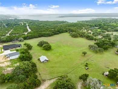 7 Acres. 100-Year Barn. Live Oaks. Legacy Property, Priced to - photo 41