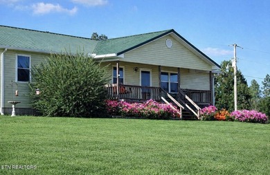 (private lake, pond, creek) Home For Sale in Decatur Tennessee