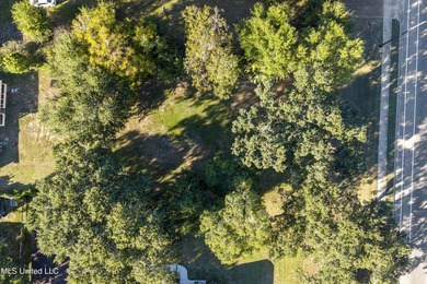 Take advantage of this prime 0.21-acre lot located on bustling - photo 4