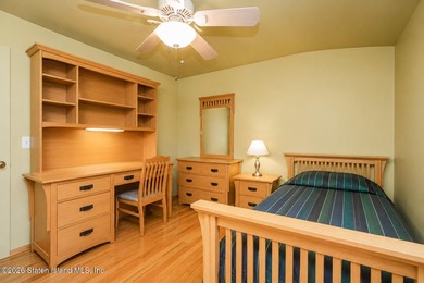 Welcome to 25 Furness Place, conveniently located in New - photo 24