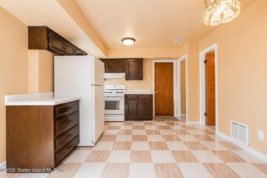 Welcome to 25 Furness Place, conveniently located in New - photo 31