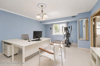 Welcome to 25 Furness Place, conveniently located in New - photo 34