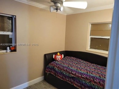 Beautiful freshly painted home featuring a formal living room - photo 8