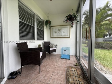 Beautiful and well-maintained 1-bedroom, 1.5-bath condominium - photo 4