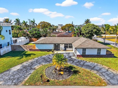 Discover the ultimate coastal lifestyle at 3651 Palm Drive in - photo 54