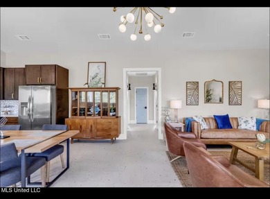 ''THE TREEHOUSE'' - A Luxurious Mid-Century, MODERN designed - photo 9
