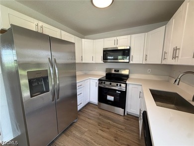 Beautiful 3 bedroom 2 bath CBS home on oversized waterfront lot - photo 5