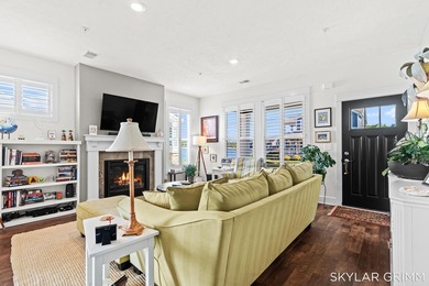 Welcome to effortless lakeside living in the heart of Whitehall - photo 9