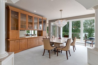 Experience luxury riverfront living with sweeping Columbia River - photo 7