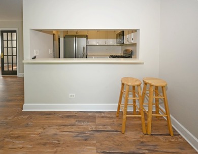 Freshly painted, immaculate 1st floor ranch unit (NO stairs) on - photo 13