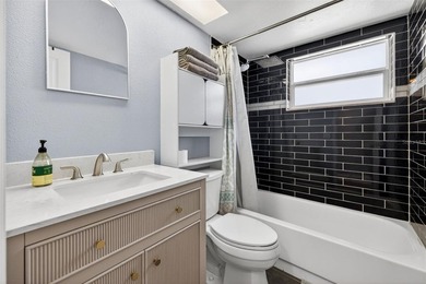 Welcome to 5810 Venetian Blvd NE-a beautifully reimagined - photo 15