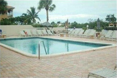 Beautifully remodeled 1 bedroom, 1 bath unit located in the - photo 15
