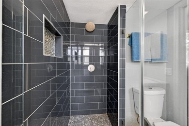Welcome to 5810 Venetian Blvd NE-a beautifully reimagined - photo 19