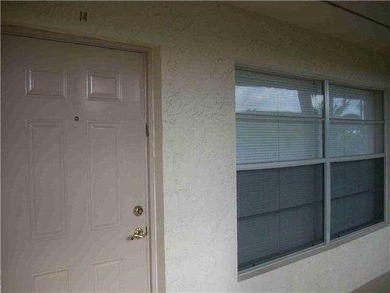 Beautifully remodeled 1 bedroom, 1 bath unit located in the - photo 19