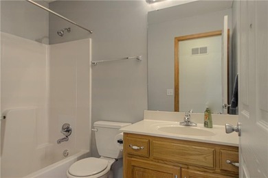 Check out this beautiful 3-bedroom, 2.5-bath home offering - photo 21