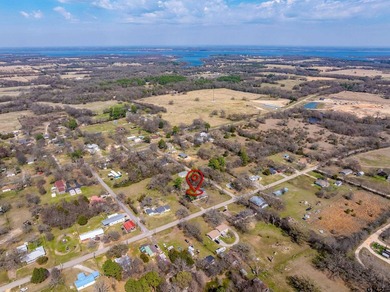 Sitting on 1.65 acres, inside the city limits, this incredibly - photo 37