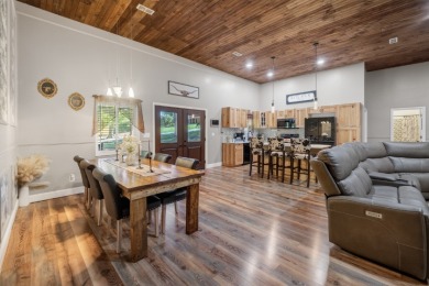 Newer Construction Near the Lake! With a Boat ramp close by! - photo 4