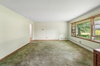 Amazing opportunity on 1.25+/- acres to make this one your own - photo 3